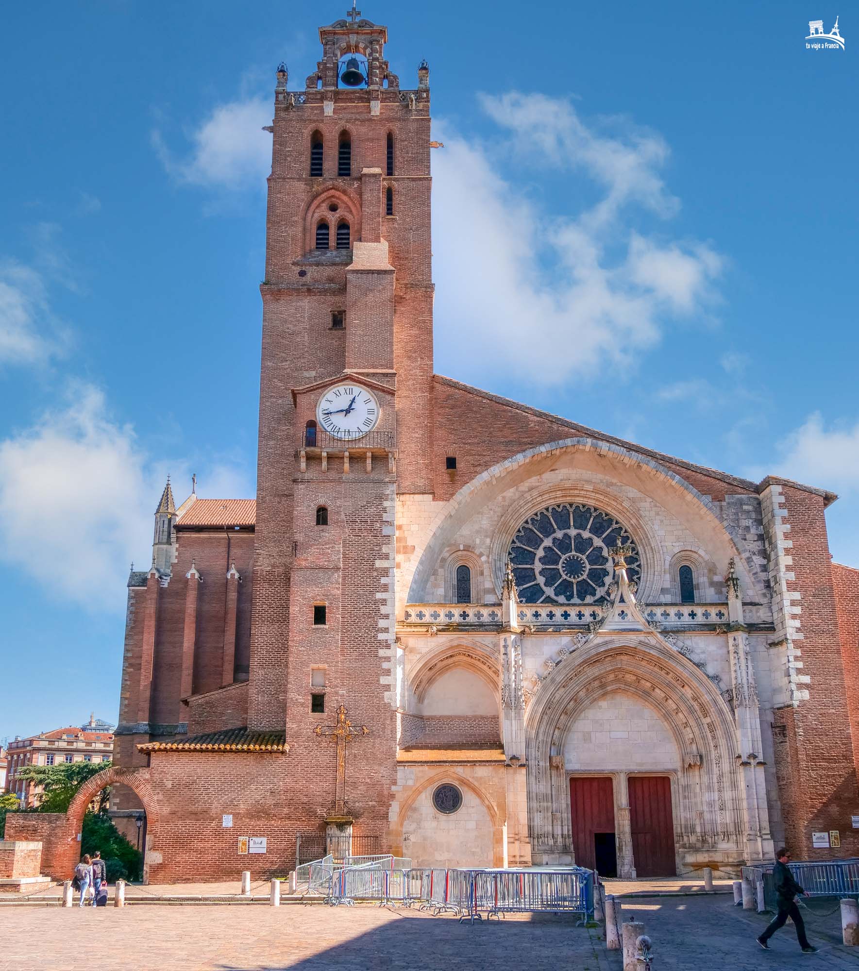Fachada de la Catedral de Saint-Etienne Toulouse
