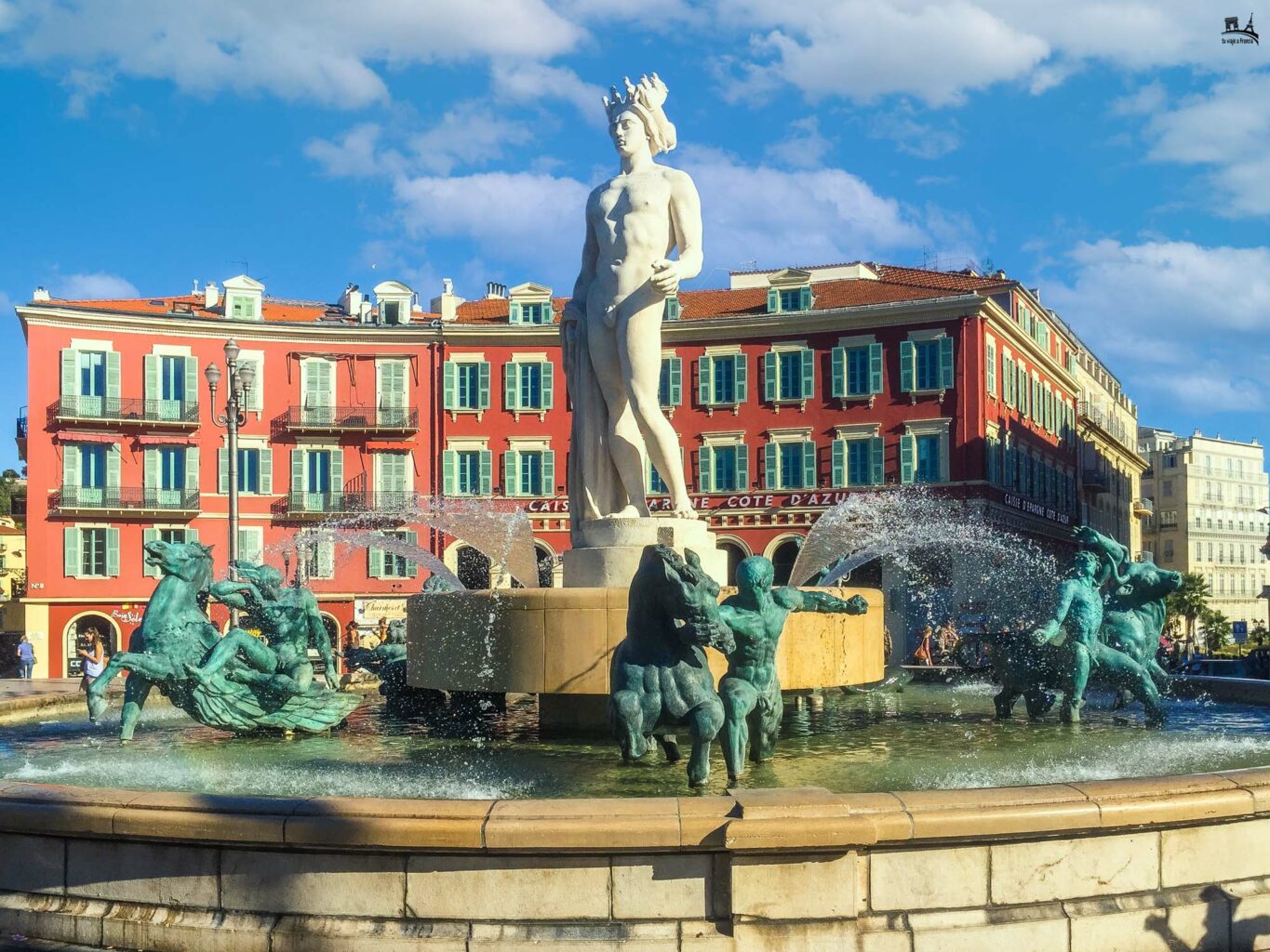 Fuente del Sol de la Plaza Masséna - Que ver en Niza
