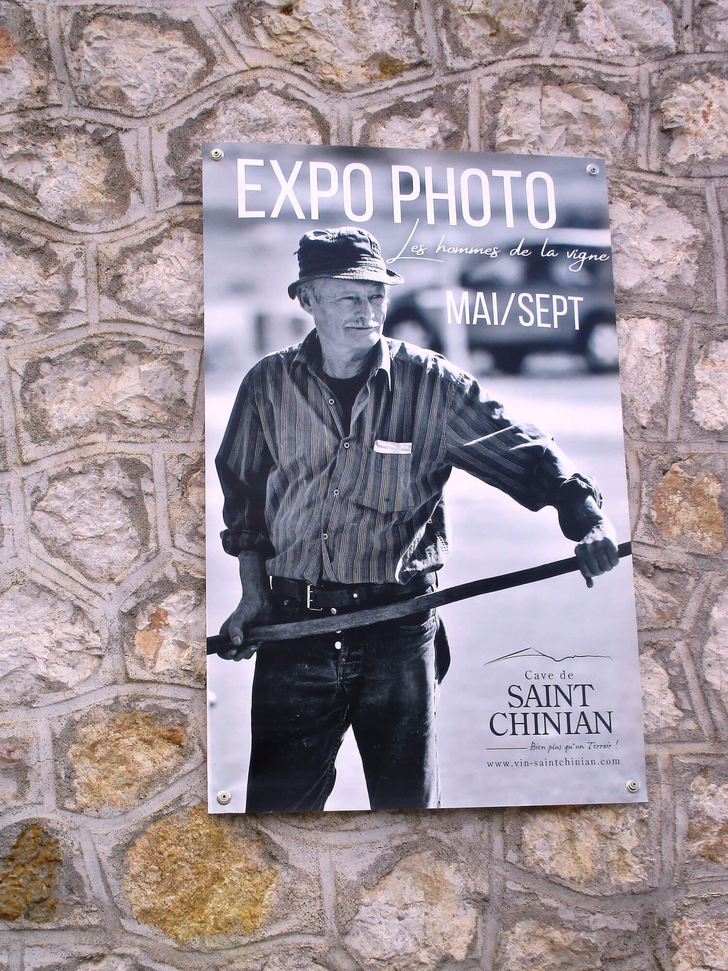 Exposición fotográfica en la bodega de Saint-Chinian