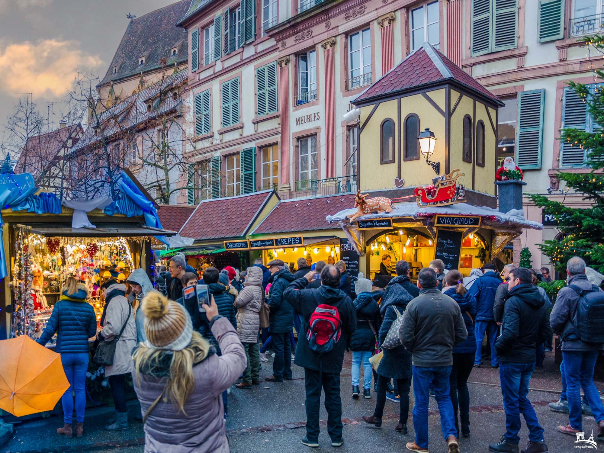 Mercado de Navidad de la Place Jeanne d'Arc, Colmar en Navidad