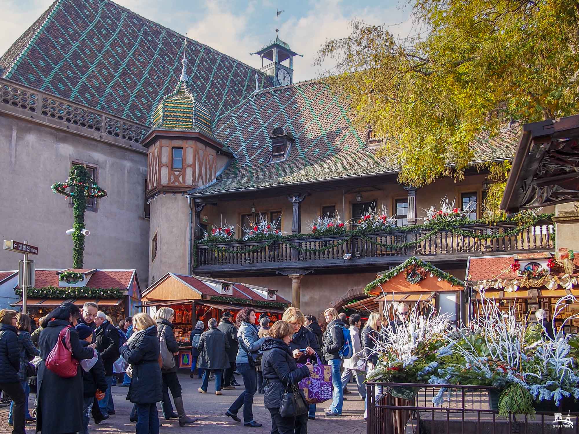 Mercado de Navidad de la Place de l'Ancienne Douane, Colmar en Navidad