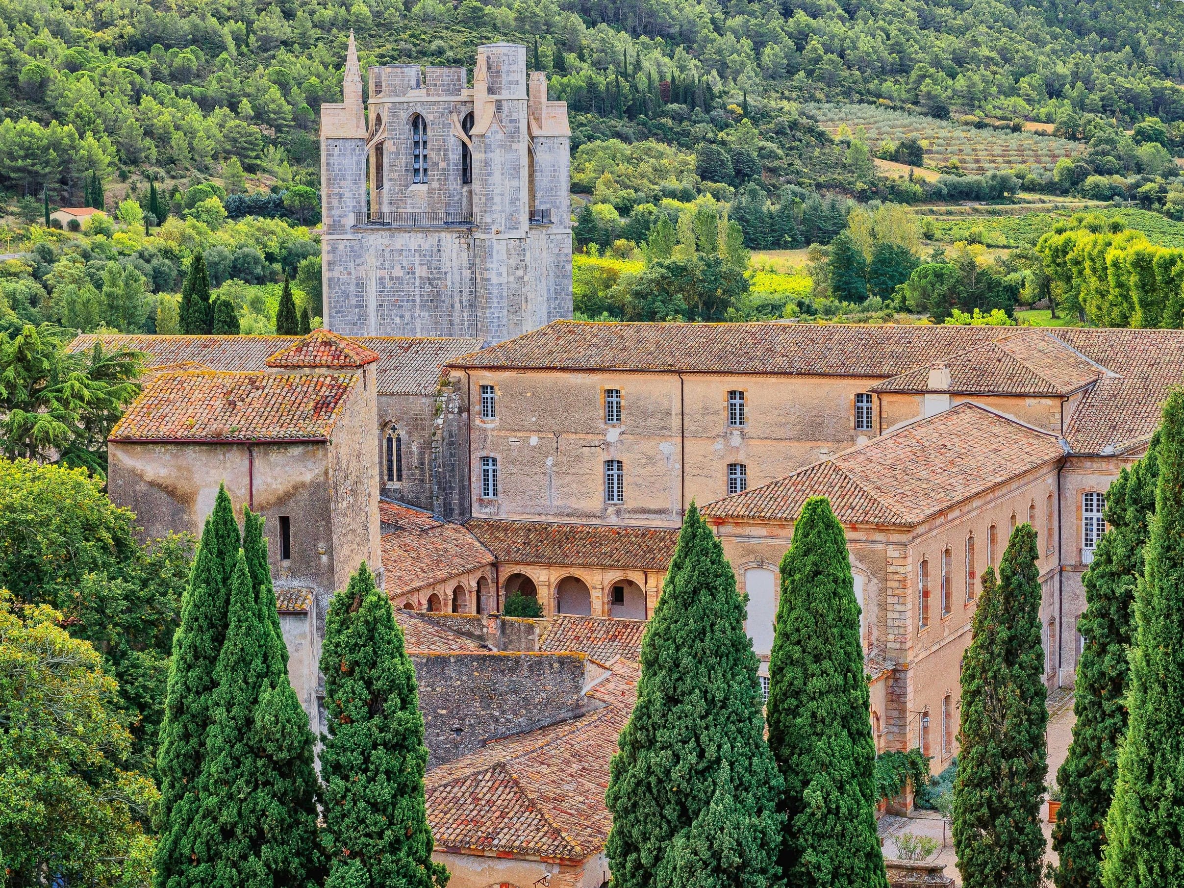 Abadía de Santa María de Lagrasse