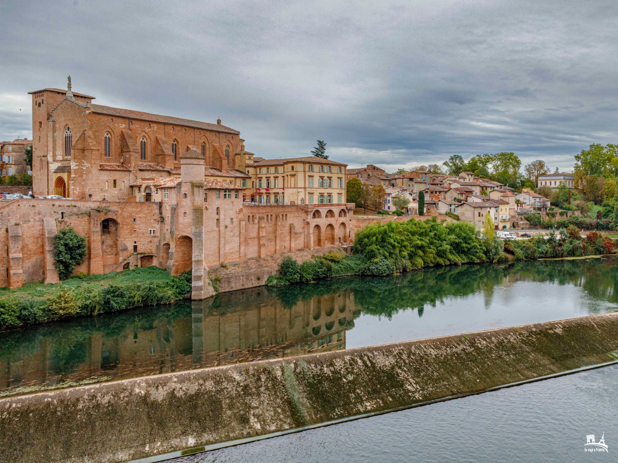 Abadía Saint-Michel de Gaillac - Pueblos bonitos cerca de Toulouse