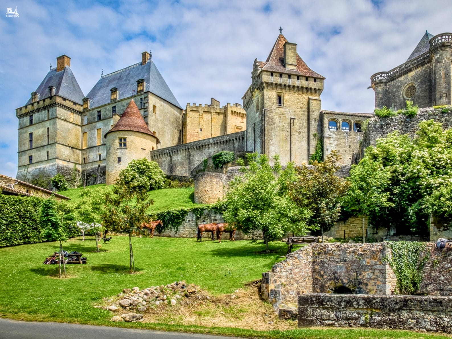 Castillo de Biron - Suroeste de Francia