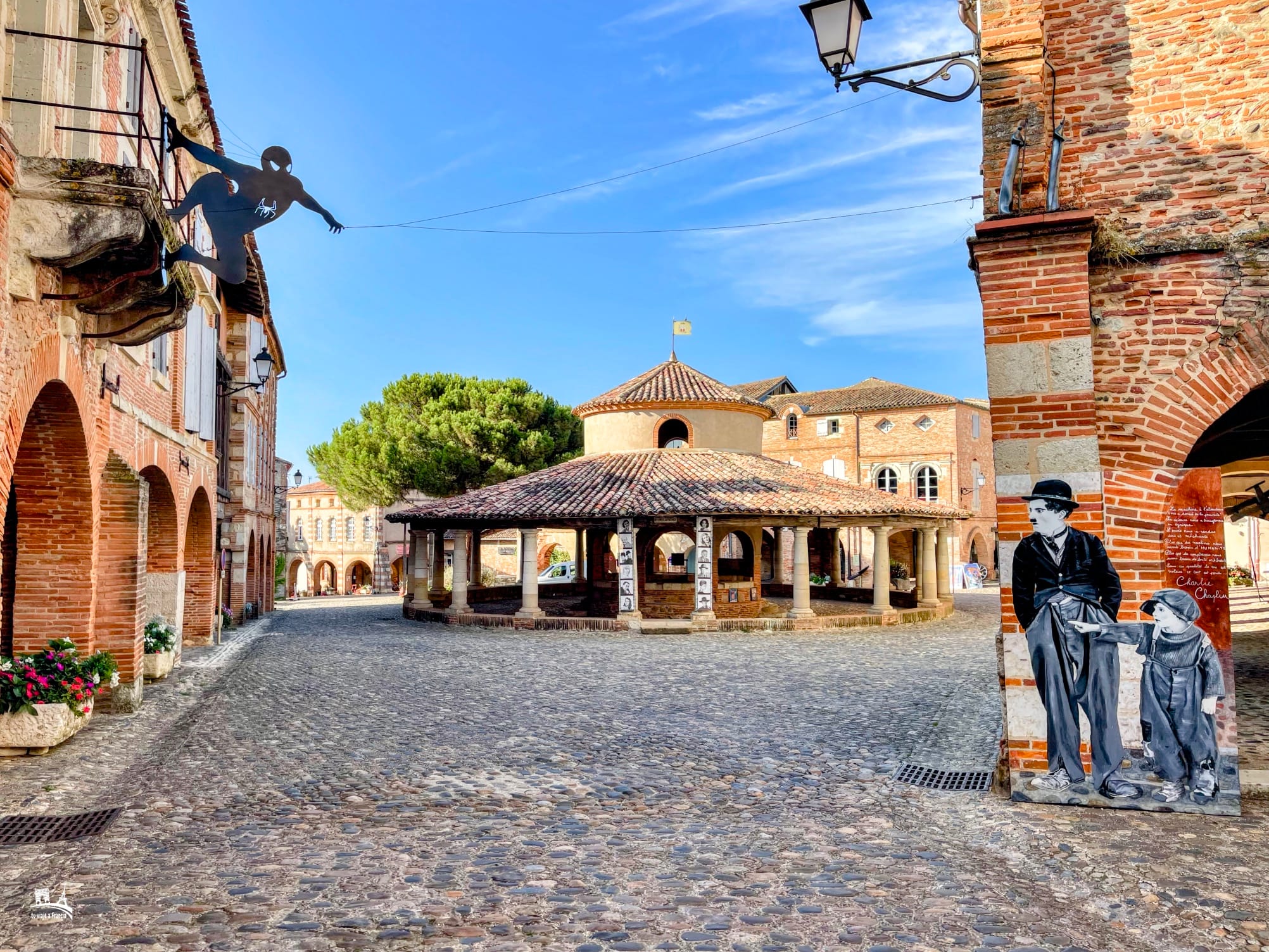 Place de la Halle de Auvillar - Suroeste de Francia