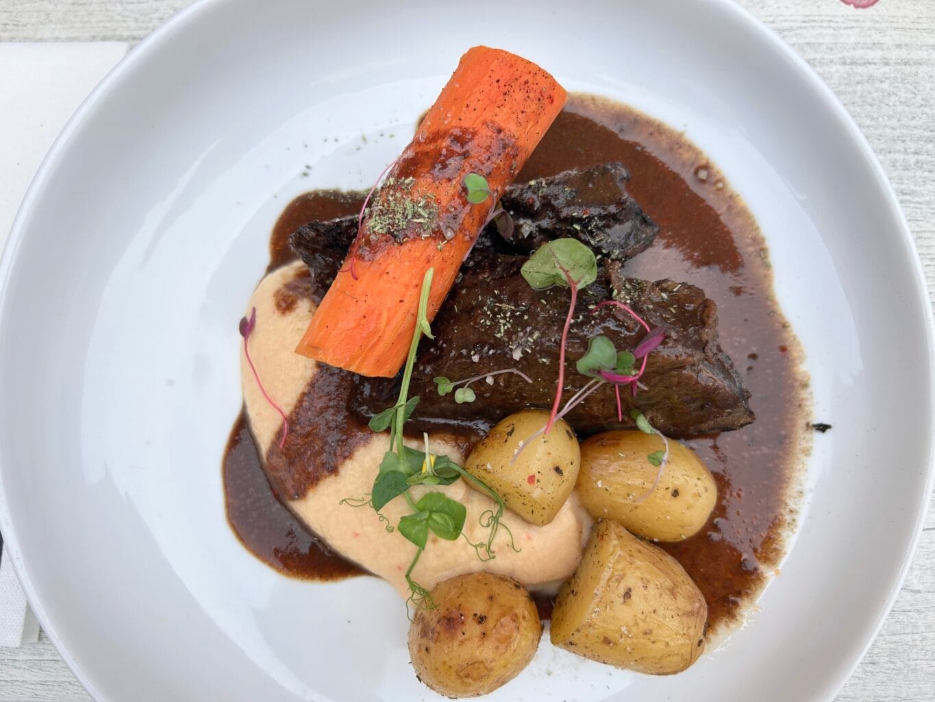 Plato principal del Restaurante le Bruit en Cuisine